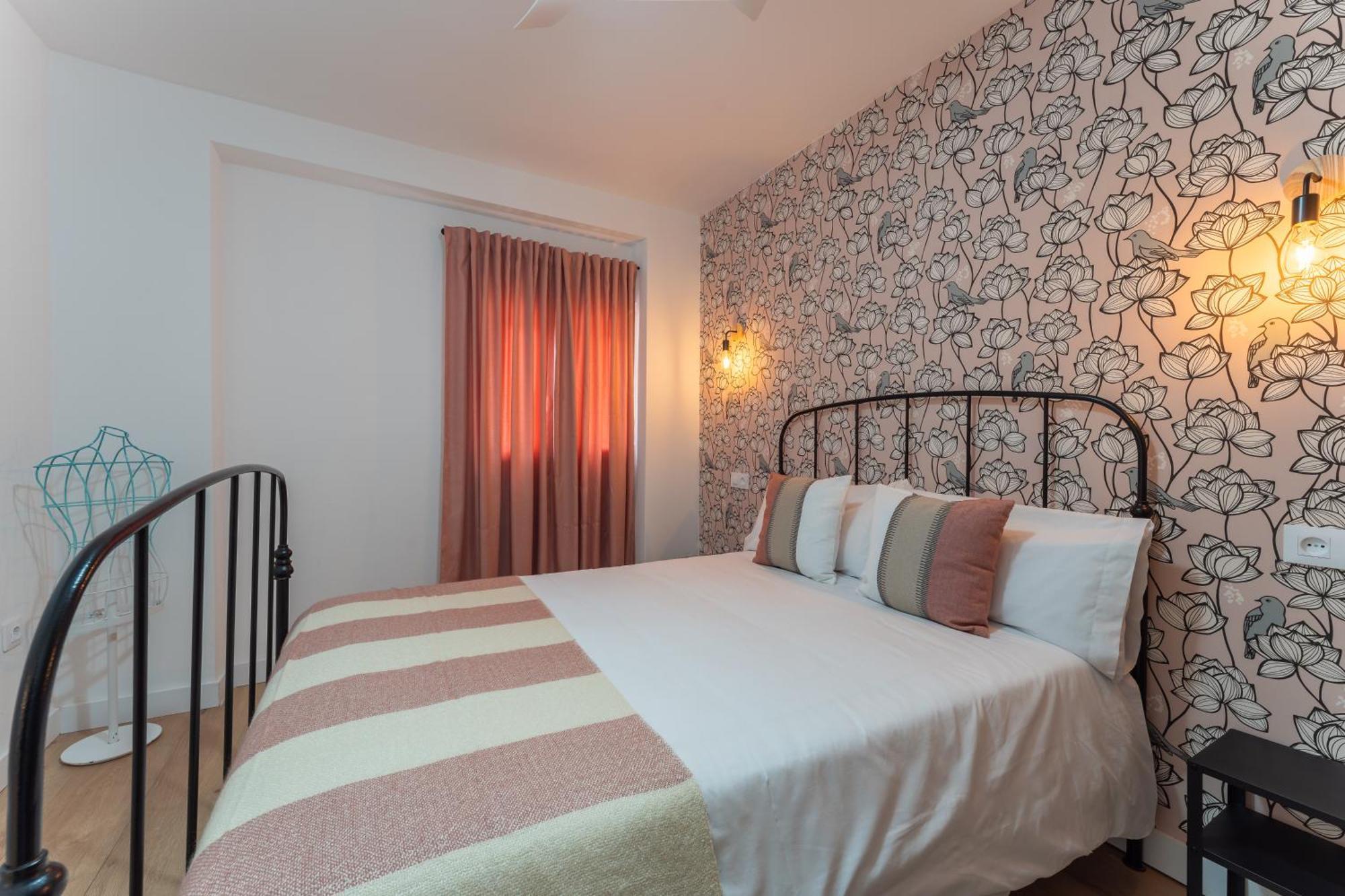 Apartamentos Turisticos Lulu Mérida Exterior photo